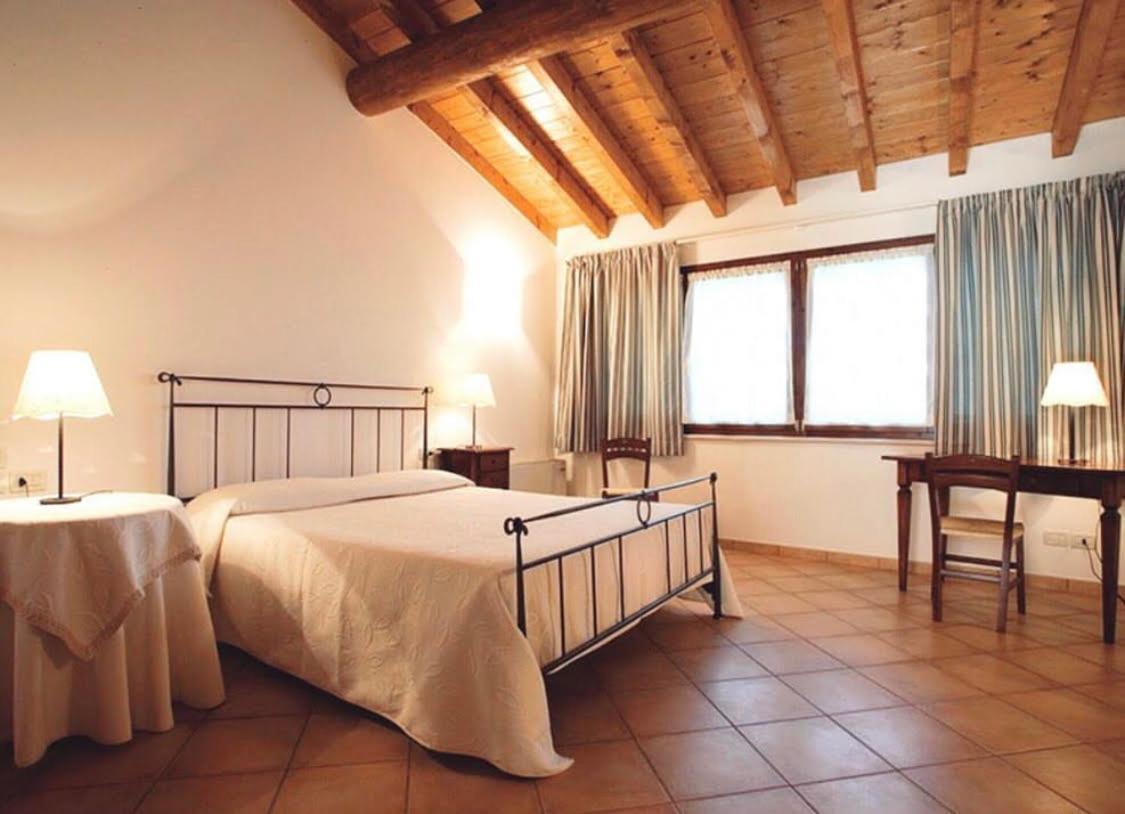 Agriturismo Bitturelli Ponti sul Mincio Eksteriør billede